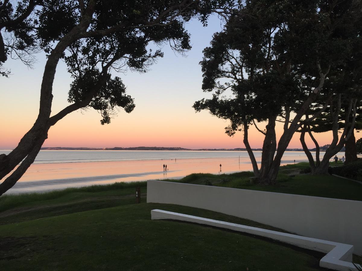 Orewa Beachfront Haven Экстерьер фото