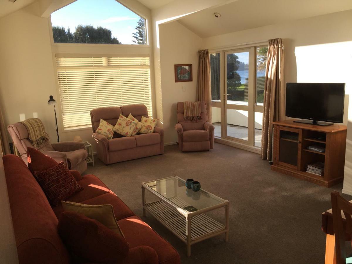 Orewa Beachfront Haven Экстерьер фото